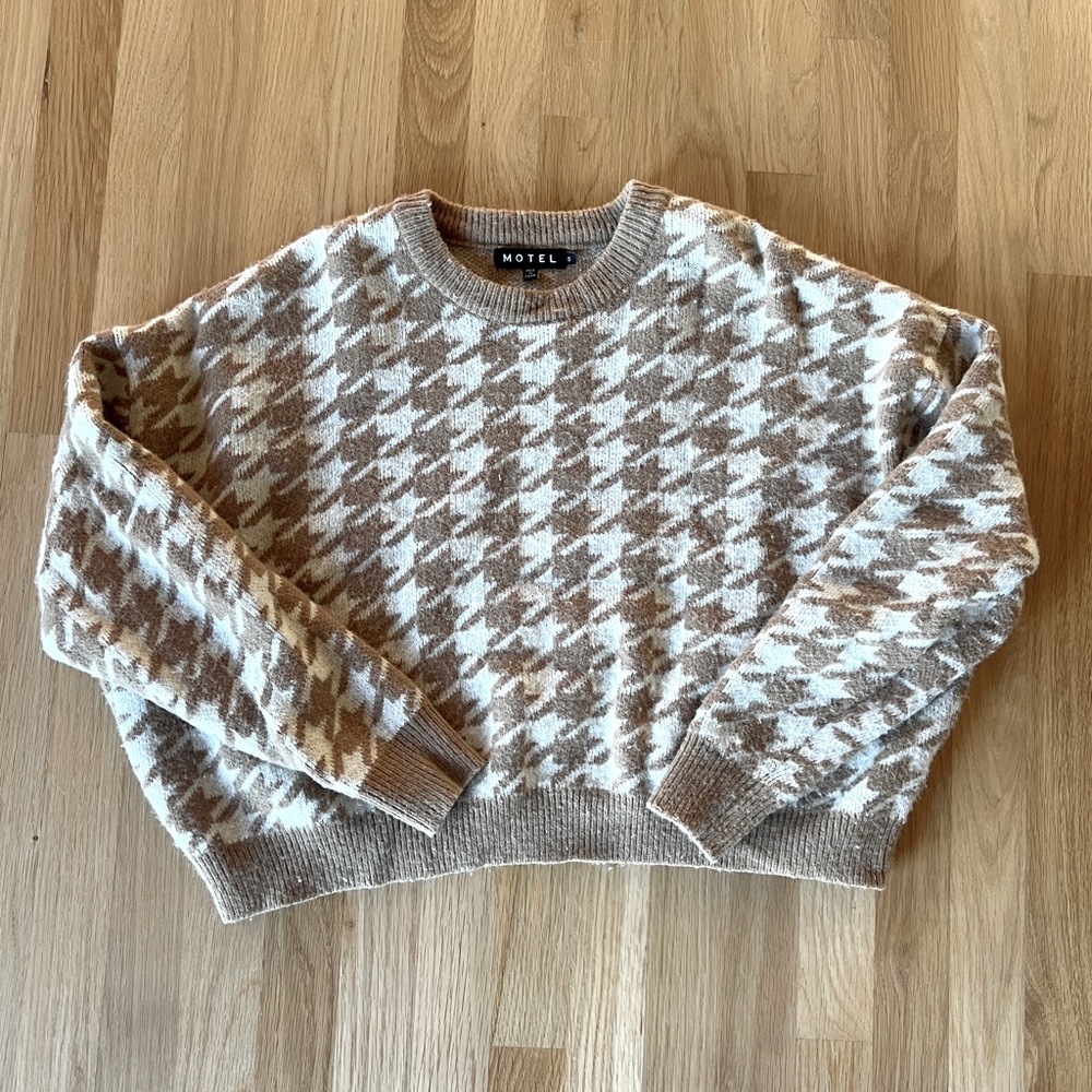 Motel Rocks Houndstooth Crop Sweater. Size S.